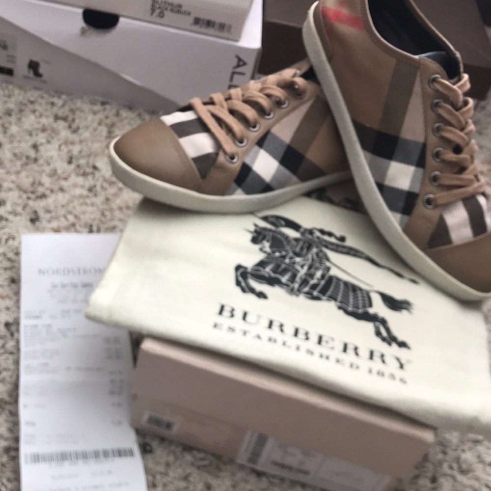 Burberry sneakers